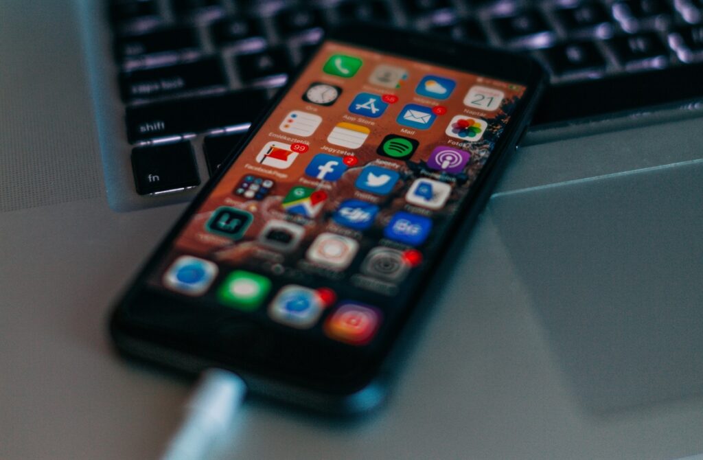 Cara Downgrade Aplikasi di App Store iOS iPhone