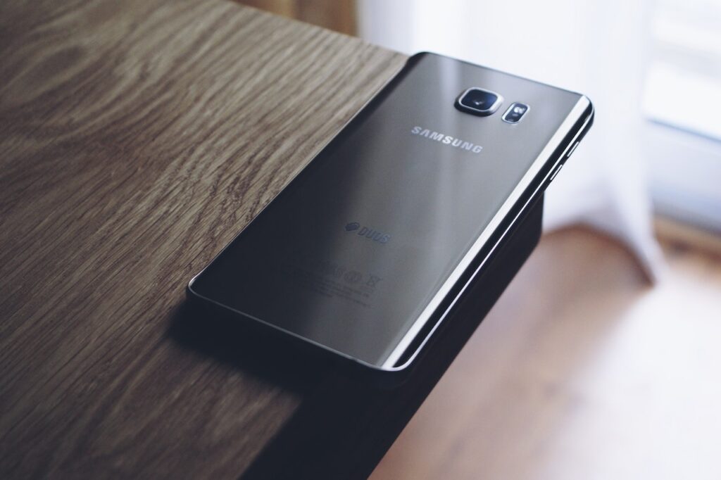 Cara Mengaktifkan Ketuk 2 Kali Untuk Menghidupkan Layar Di Samsung
